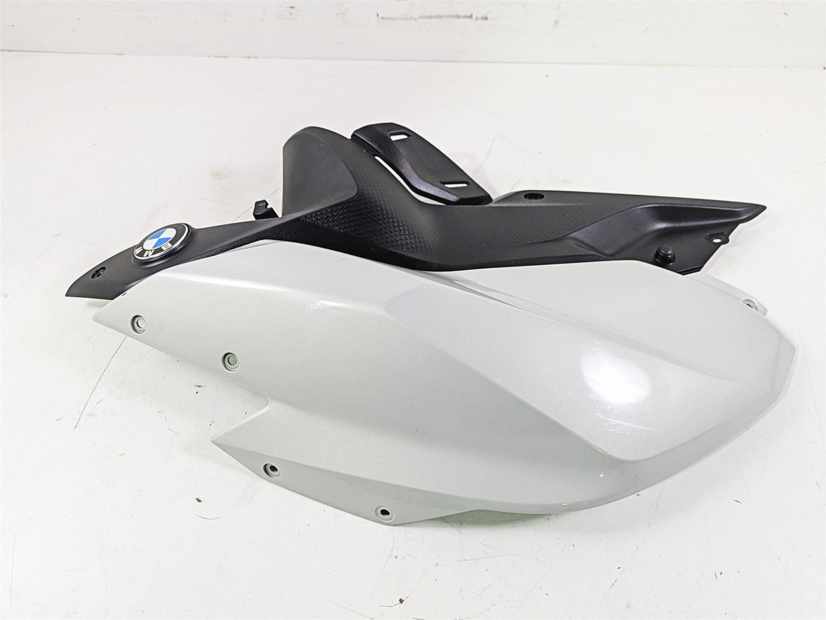 2016 BMW R1200RS K54 Tank Right Side Fairing Cover 46638548066 {{ shop.shopifyCountryName }} - Mototech271