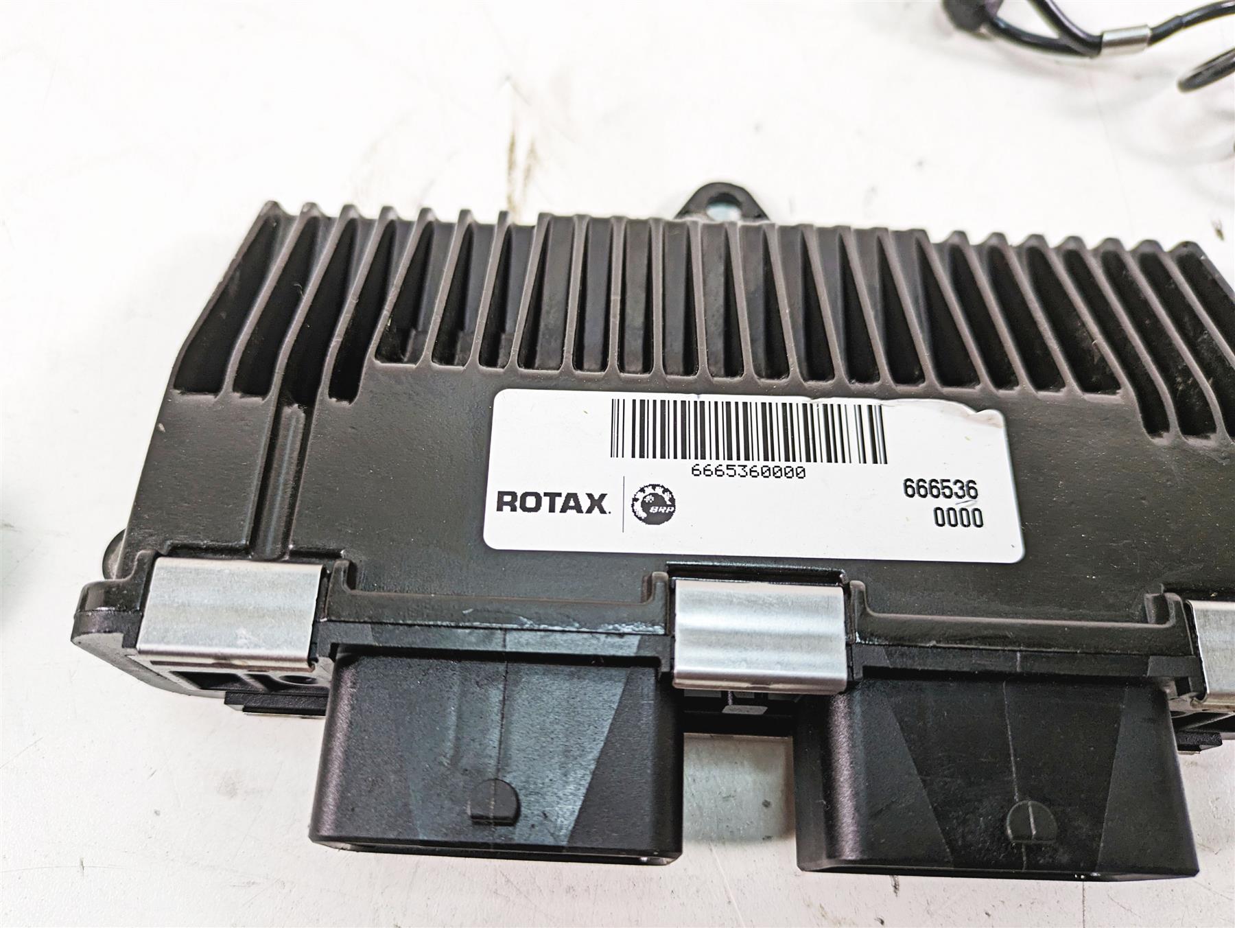 2016 Seadoo RXT 260 Cdi Ecu Ecm Engine Module & Dess Switch Key 420666536 {{ shop.shopifyCountryName }} - Mototech271
