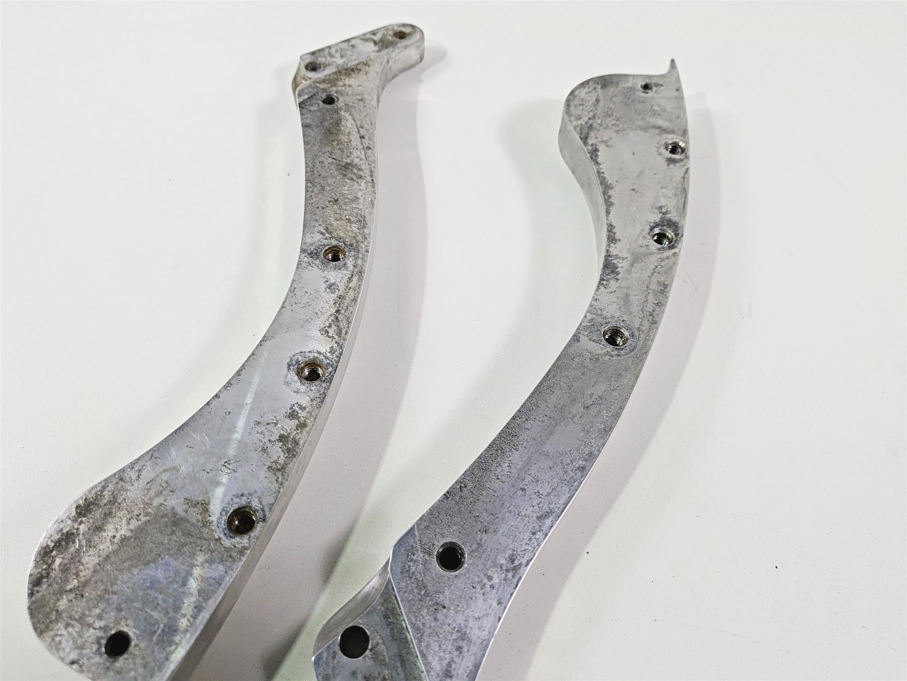 2004 Big Dog Chopper Rear Fender Frame Struts Braces 123971435731 {{ shop.shopifyCountryName }} - Mototech271