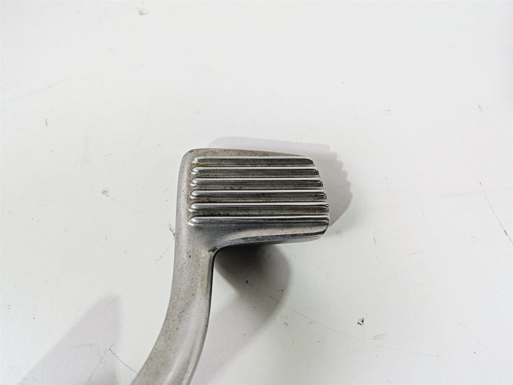 2008 Harley FXDL Dyna Low Rider 105TH Right Rider Footpeg Brake Pedal 50649-90 {{ shop.shopifyCountryName }} - Mototech271