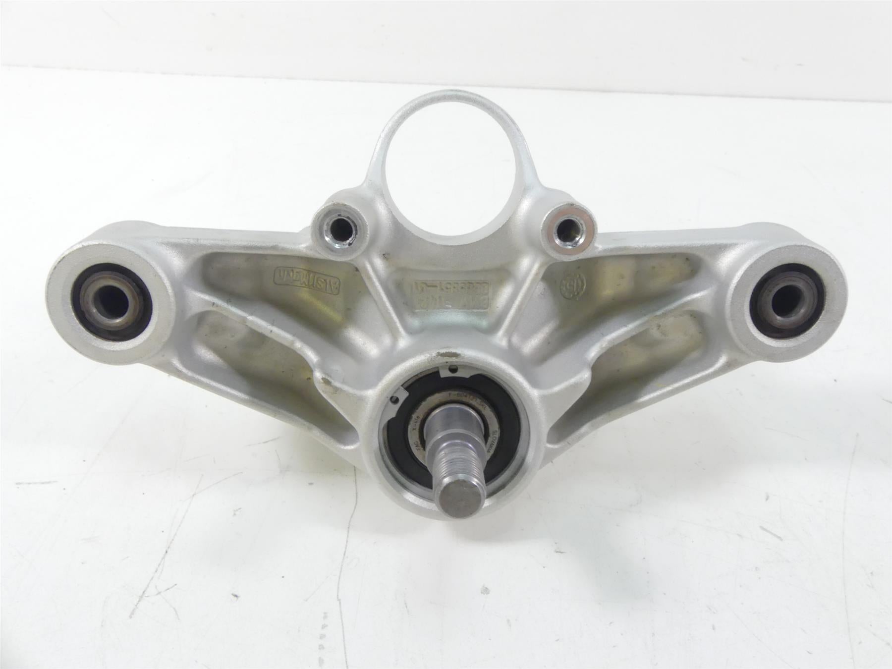 2016 BMW R1200GS K50 Upper Triple Tree Steering Clamp + Emblem 31428555851 {{ shop.shopifyCountryName }} - Mototech271