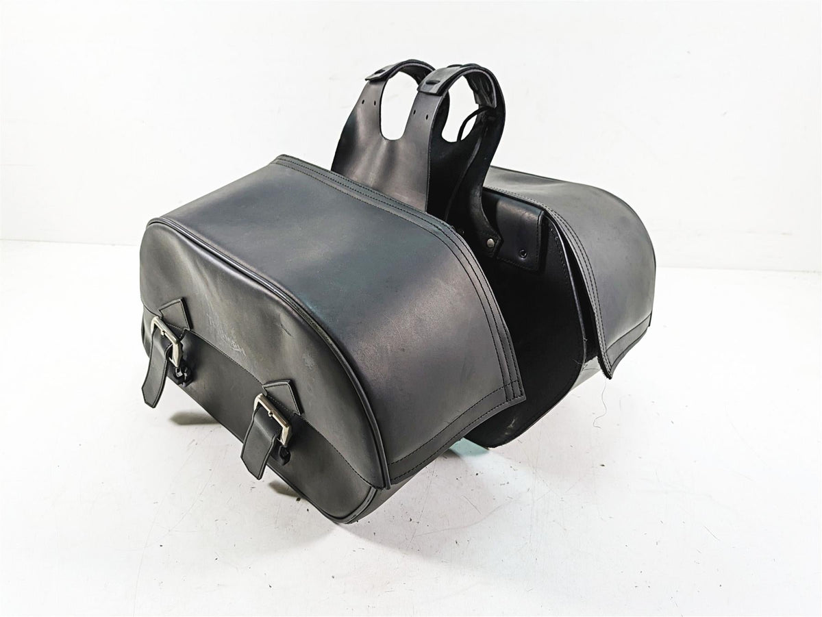 2011 Triumph America Large Saddlebag Saddle Bags Set A9520019 {{ shop.shopifyCountryName }} - Mototech271