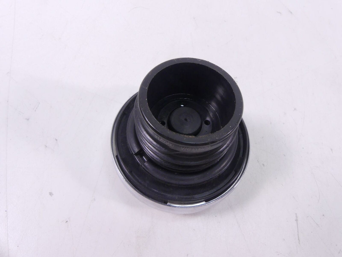 2001 Harley Davidson Sportster XL883 Fuel Gas Petrol Tank Cap + Key 611001-29A {{ shop.shopifyCountryName }} - Mototech271