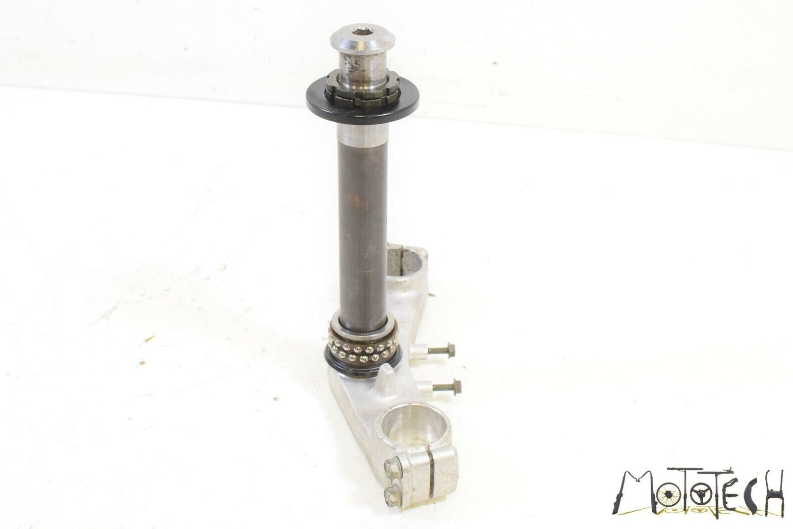 2005 Kawasaki ZZR1200 ZX1200 Lower Triple Tree Steering Yoke 44037-0008 {{ shop.shopifyCountryName }} - Mototech271