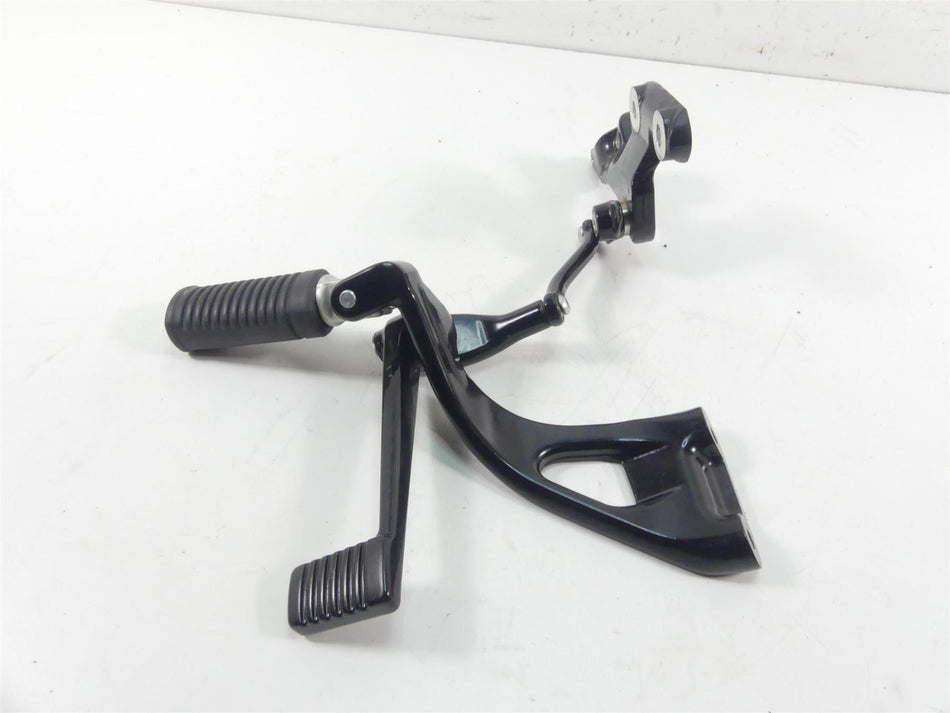 2022 Harley Softail FXBBS Street Bob Right Footpeg Brake Pedal Set 50500601 {{ shop.shopifyCountryName }} - Mototech271