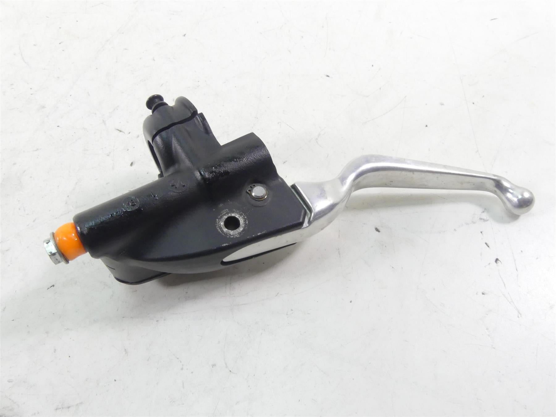 2019 Harley Softail FXBB Street Bob Front Brake Master Cylinder 1/2" 41700233 {{ shop.shopifyCountryName }} - Mototech271
