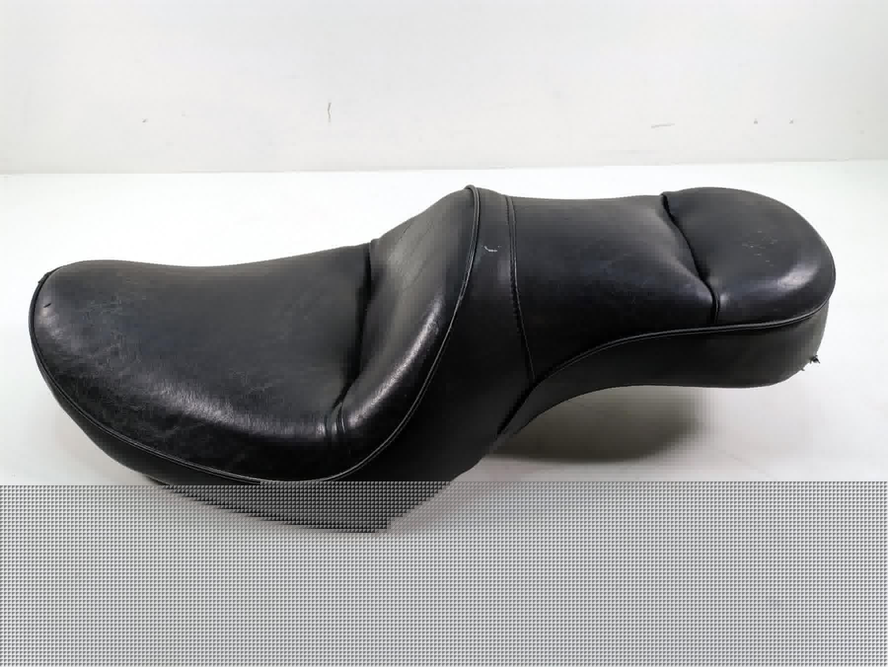 Harley Davidson Dyna Wide Glide Big Twin 88ci Seat Saddle 53079-04 {{ shop.shopifyCountryName }} - Mototech271