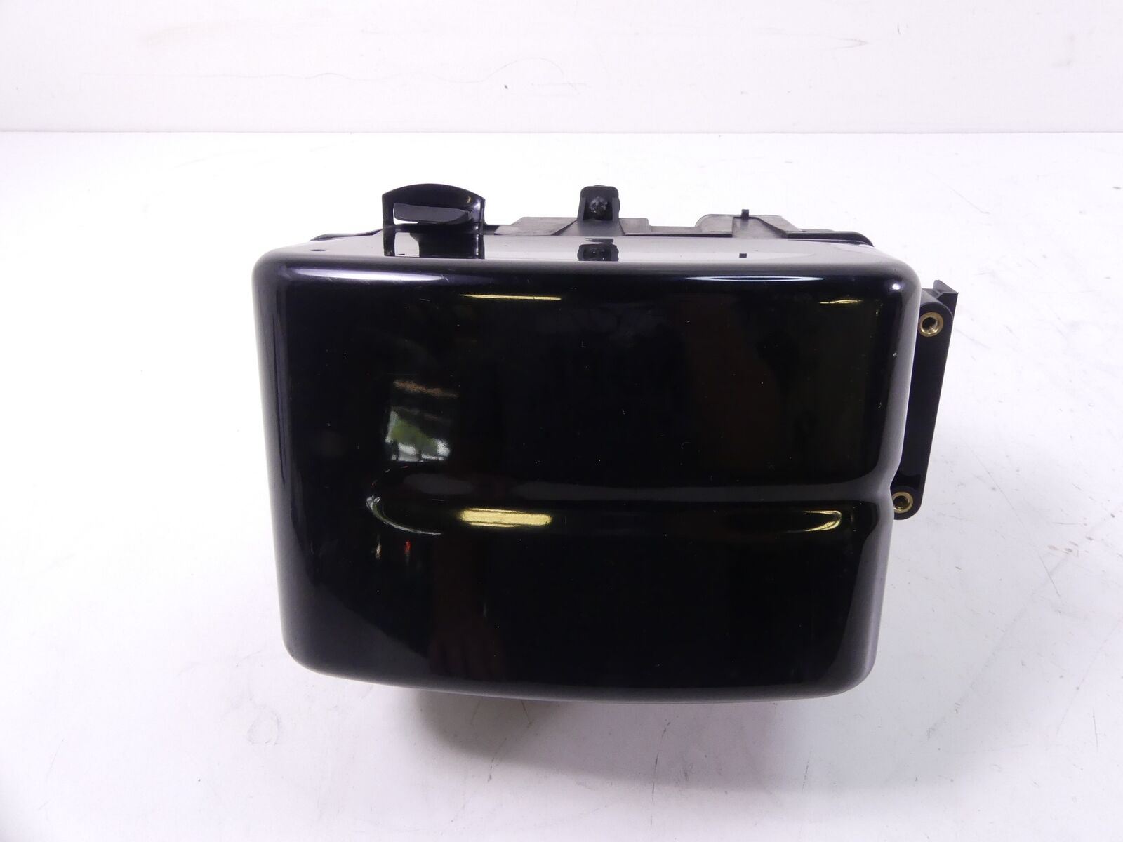 2016 Harley FLD Dyna Switchback 103 Electrical Carrier & Side Cover  70367-12 | Mototech271
