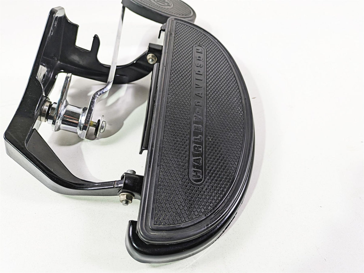 2014 Harley FLS Softail Slim Right Front Floorboard & Brake Pedal 42431-11 {{ shop.shopifyCountryName }} - Mototech271