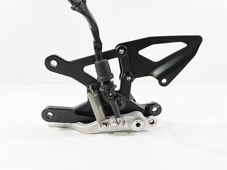 2022 Yamaha YZF R1 R1M RN65 Front Right Foot Peg & Brake Pedal 2CR-27443-00-00-Mototech271