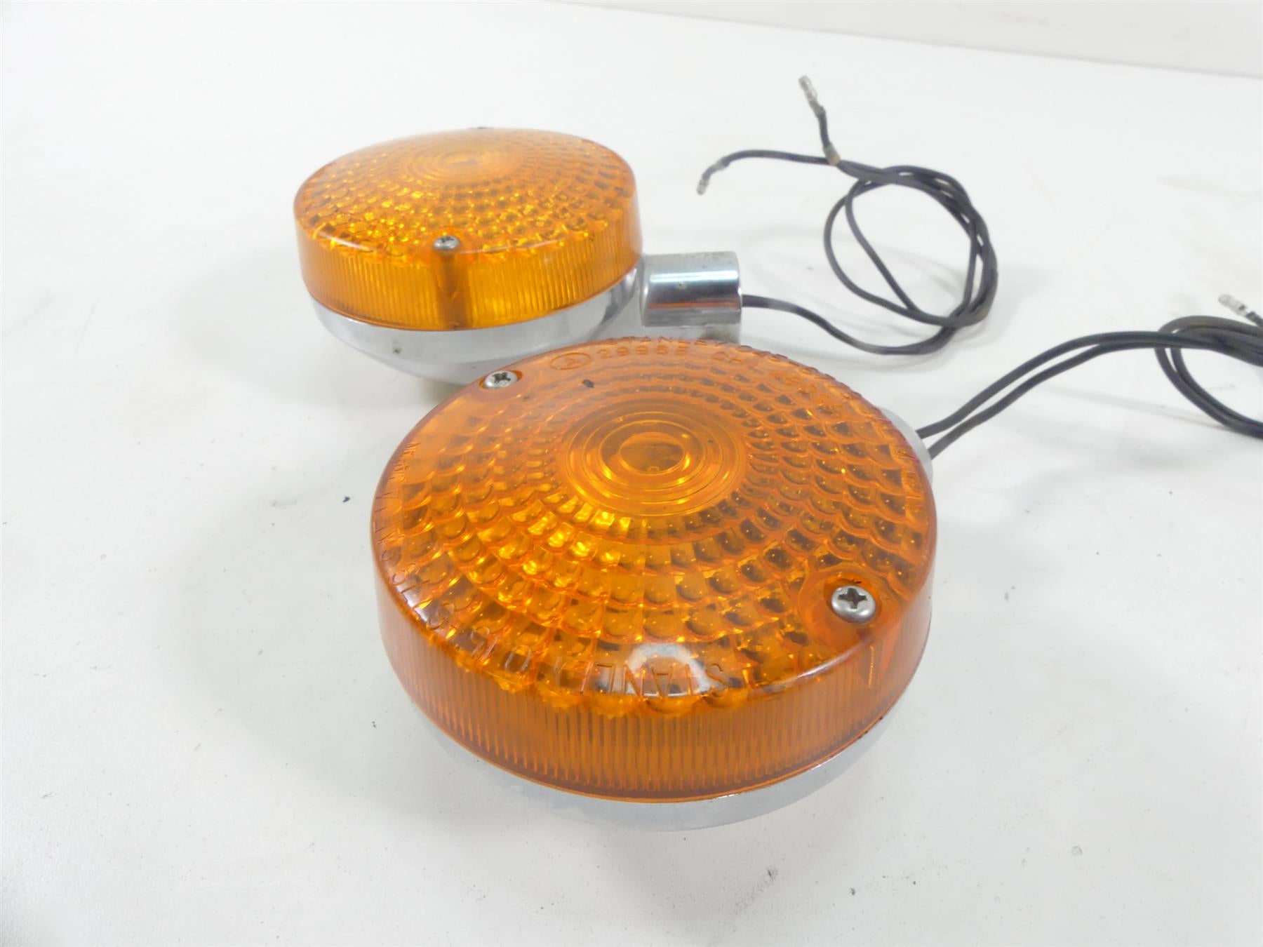 1980 Honda CB750C Custom Front Blinker Turn Signal Flasher Set 33400-460-671 {{ shop.shopifyCountryName }} - Mototech271