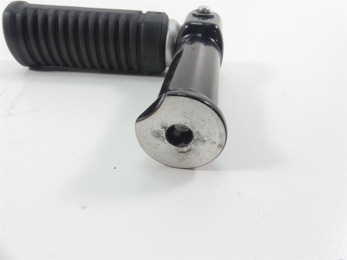 2022 Harley Softail FXBBS Street Bob Left Passenger Rear Footpeg Set 50500726 {{ shop.shopifyCountryName }} - Mototech271