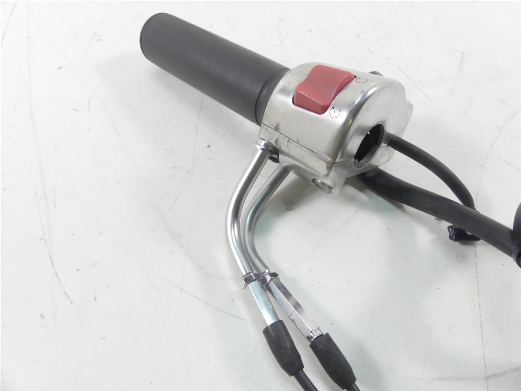 2004 Kawasaki VN1600 Meanstreak Right Hand Control Switch Throttle 46091-0079 {{ shop.shopifyCountryName }} - Mototech271