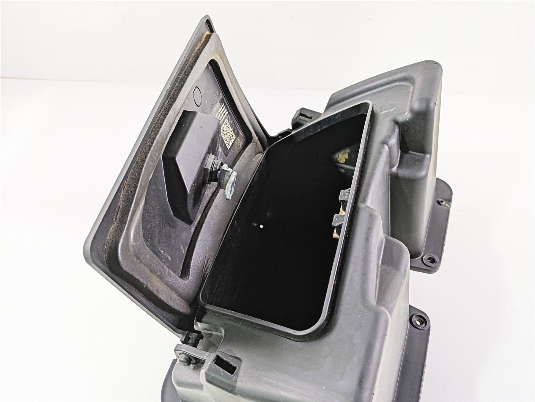 2019 Polaris RZR XP 1000 Highlifter Glove Box Compartment 5439796 2635460 {{ shop.shopifyCountryName }} - Mototech271