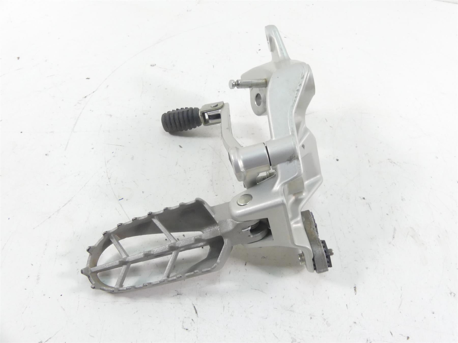 2020 Ducati Multistrada 1260 Enduro Left Rider Footpeg & Shifter Set 82423391AA {{ shop.shopifyCountryName }} - Mototech271