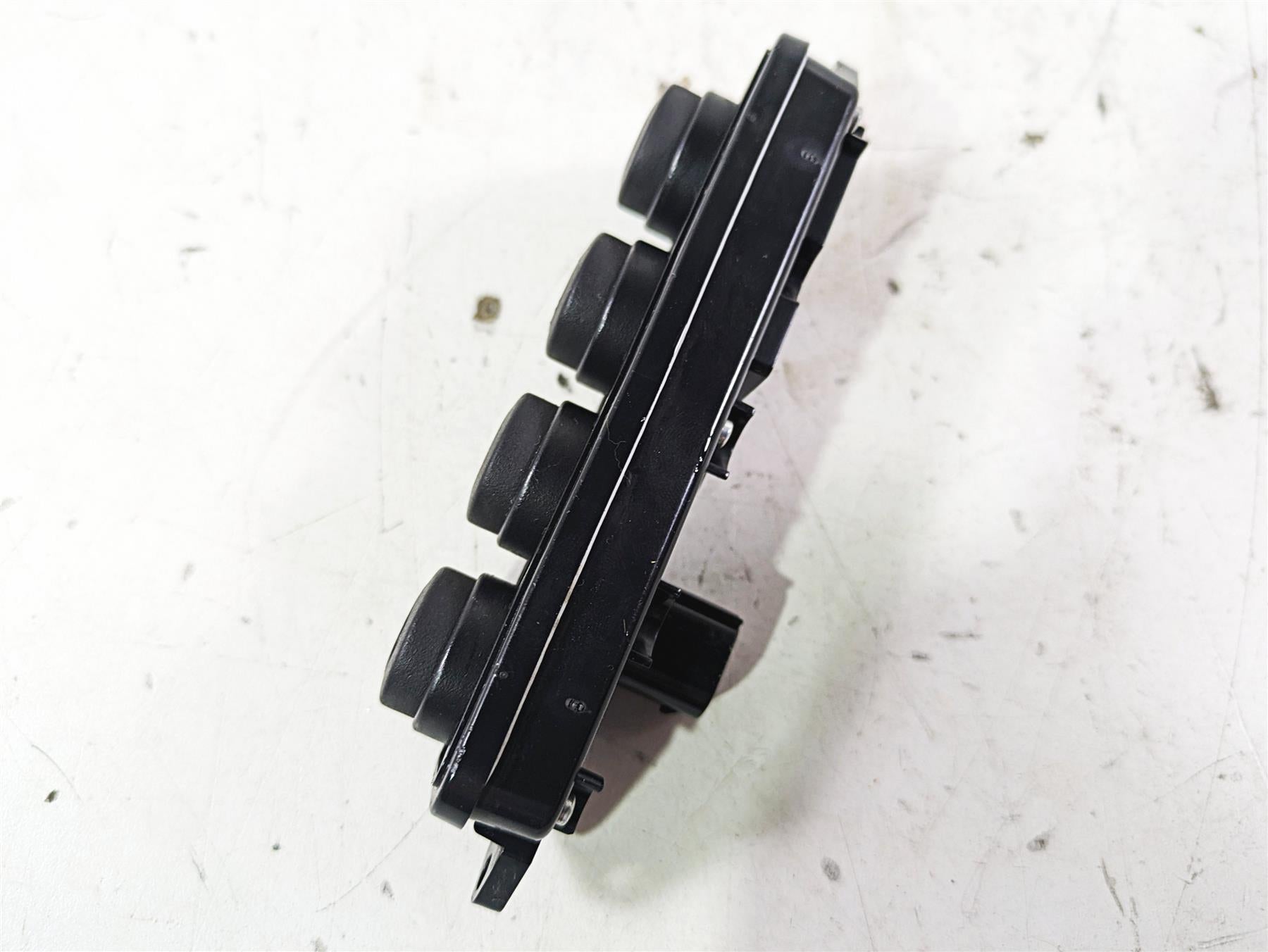 2022 BMW R1250 RT K052 4 Button Audio Control Panel 65148394254 {{ shop.shopifyCountryName }} - Mototech271