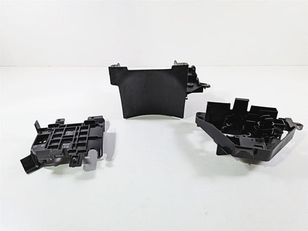 2014 Harley Touring FLHTK Electra Glide Battery & Ecm Holder - Read 66000010A-Mototech271