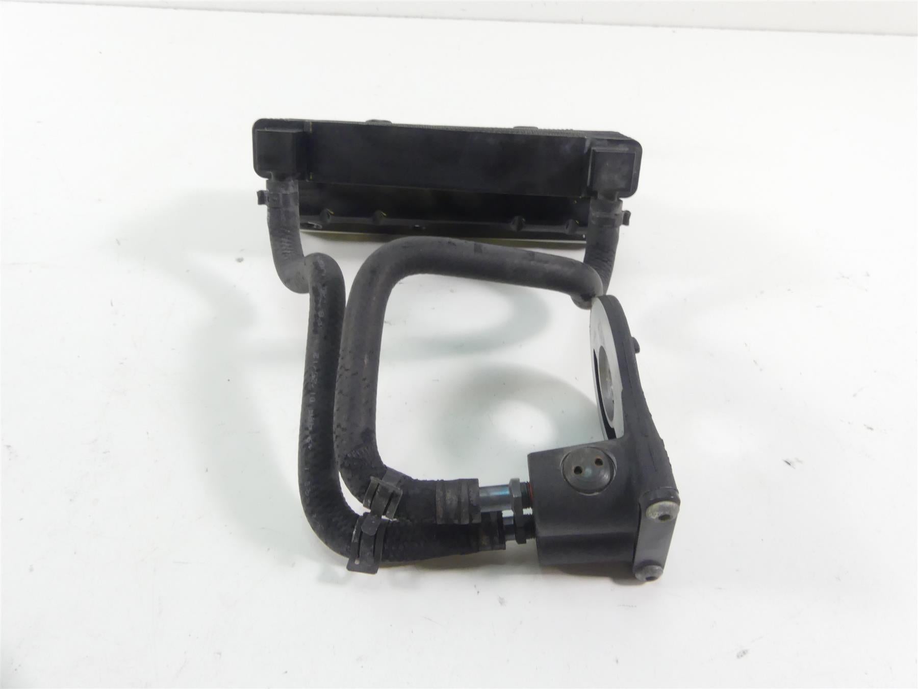 2012 Harley Touring FLHX Street Glide Oil Cooler + Flange & Cover 63083-11 {{ shop.shopifyCountryName }} - Mototech271
