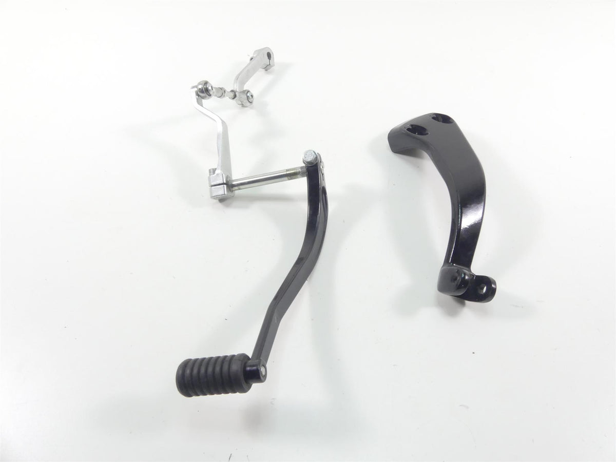 2022 Harley Softail FXBBS Street Bob Shift Lever + Footpeg Mount Set 33600234 {{ shop.shopifyCountryName }} - Mototech271