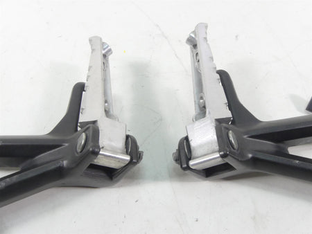2015 Yamaha MT09 FZ09 Rear Passenger Foot Peg Footpeg Set 1RC-2742L-01-00 {{ shop.shopifyCountryName }} - Mototech271
