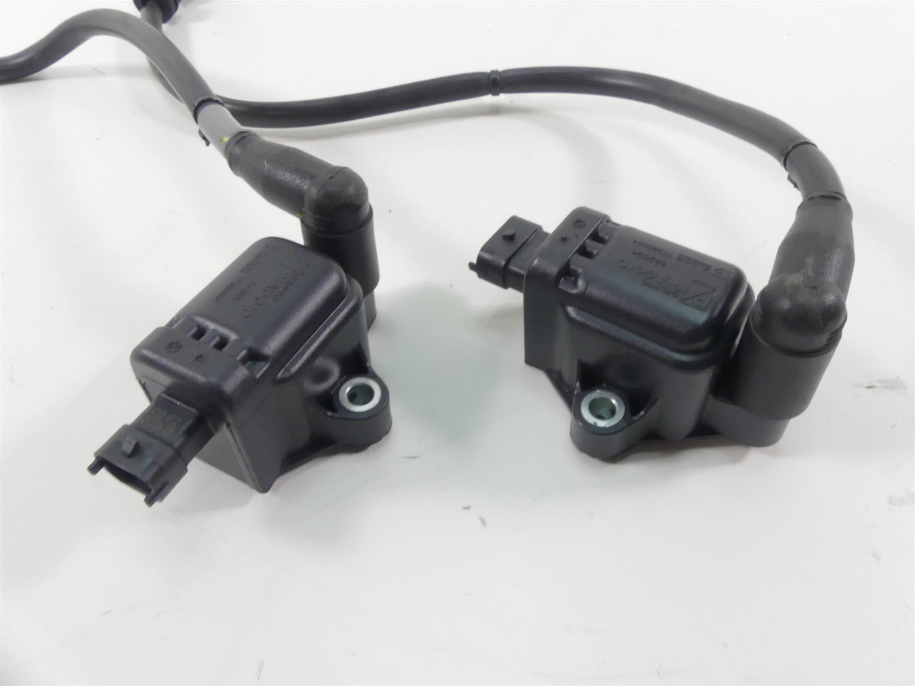 2016 Moto Guzzi V7 II Special 750 Eldor Ignition Coil Coils Set 642034 641901 {{ shop.shopifyCountryName }} - Mototech271