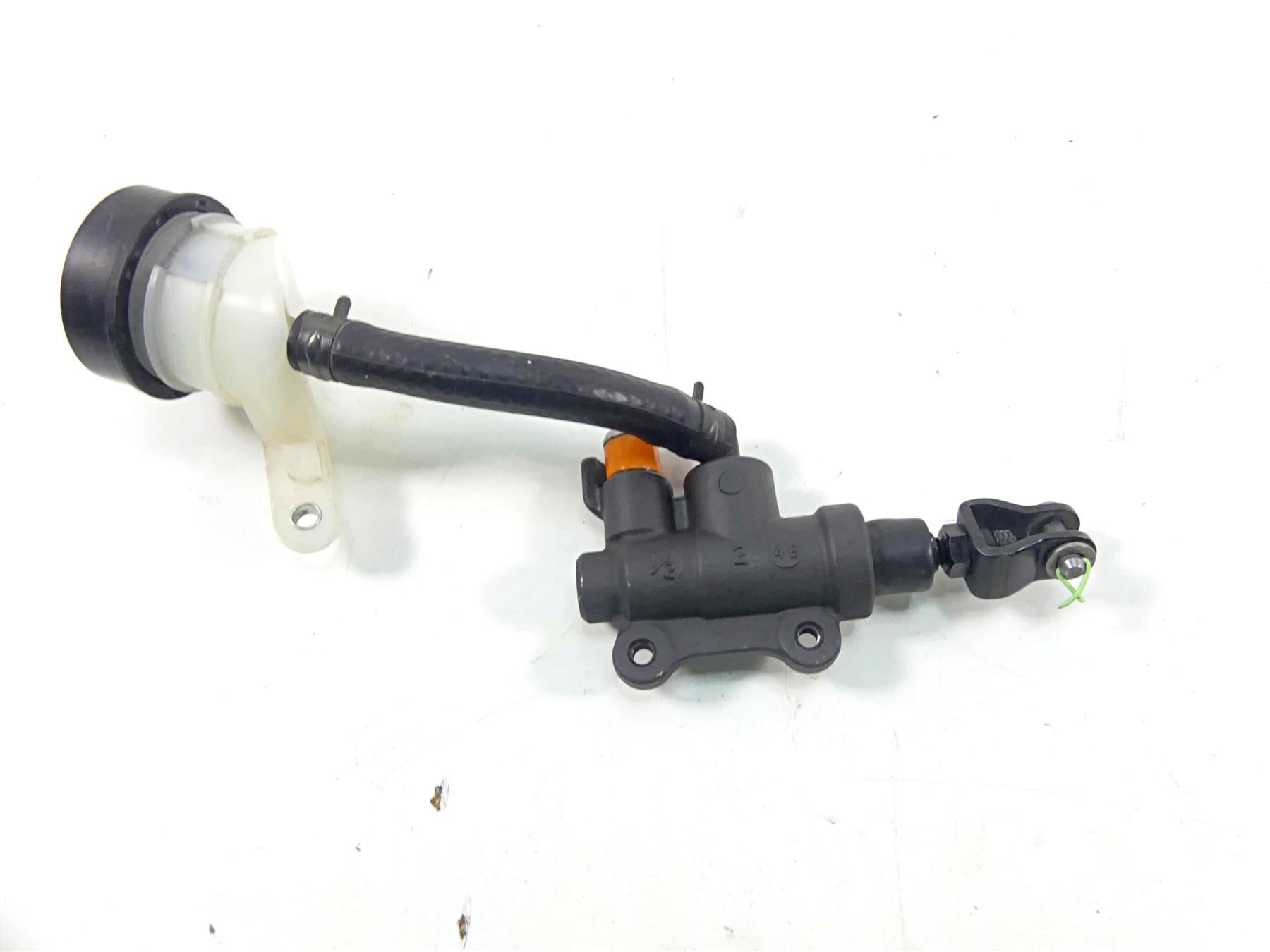 2014 BMW R1200GS K50 Nissin Rear Brake Master Cylinder + Reservoir 34318522398 {{ shop.shopifyCountryName }} - Mototech271