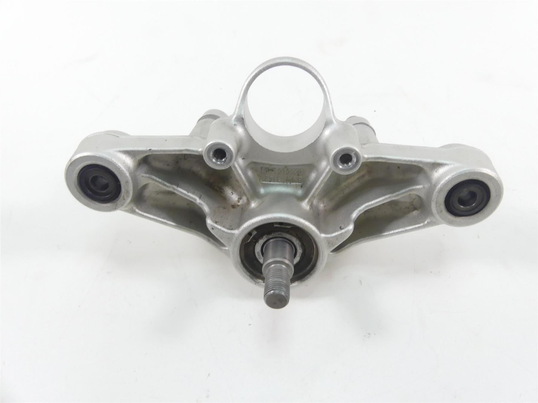 2019 BMW R1250GS K50 Upper Triple Tree Steering Clamp 31428555851 {{ shop.shopifyCountryName }} - Mototech271
