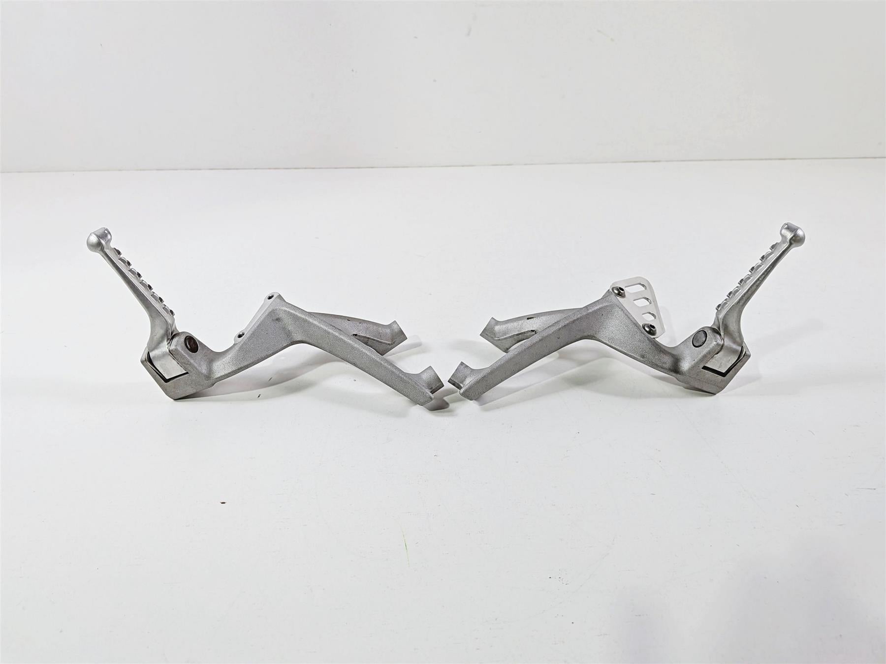 2014 Aprilia RSV4 RR Factory Rear Passenger Foot Peg Rest Set 893996 893997 {{ shop.shopifyCountryName }} - Mototech271