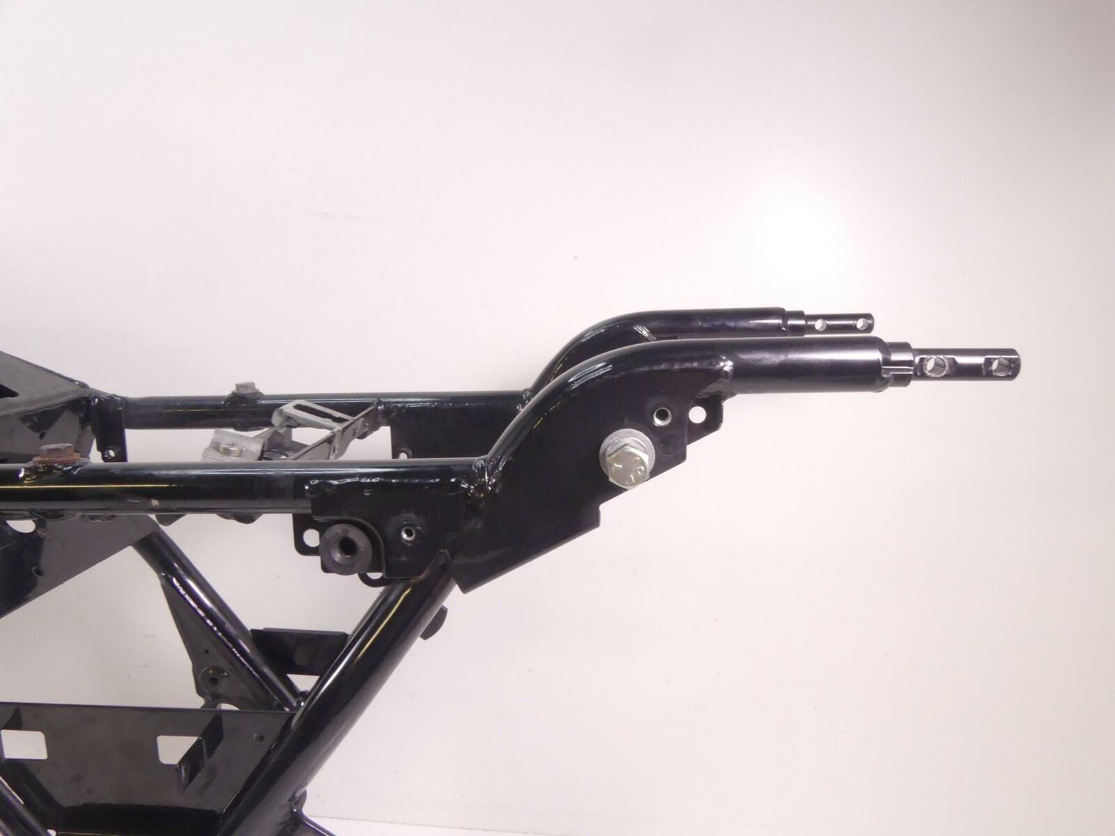 2005 Harley Touring CVO FLHTCSE Electra Glide Straight Main Frame -Slvg 47900-0 {{ shop.shopifyCountryName }} - Mototech271