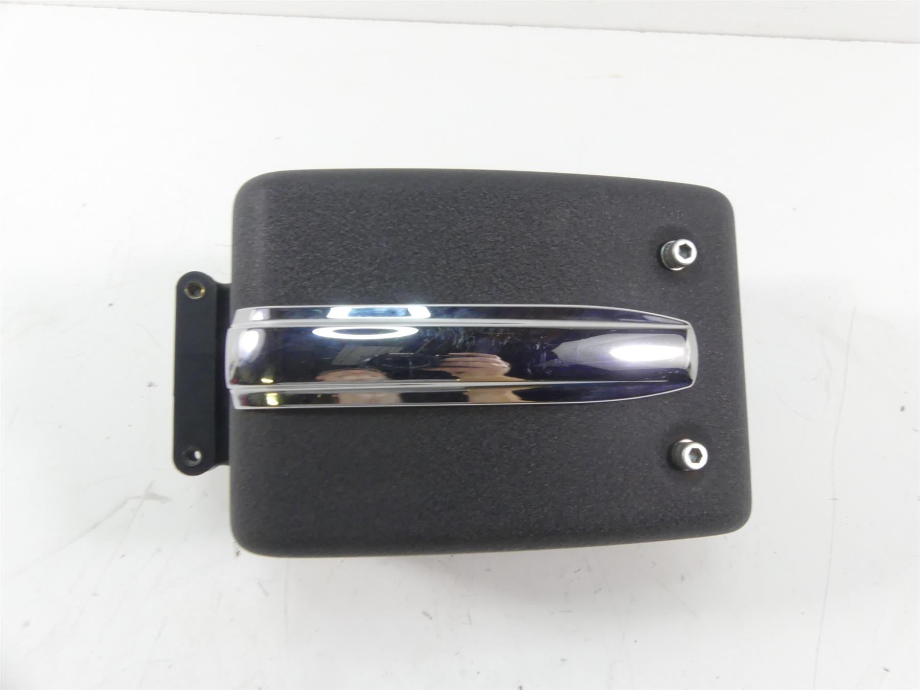 2009 Harley FXDF Dyna Fat Bob Electrical Holder Stay Tray With Cover 70367-04A {{ shop.shopifyCountryName }} - Mototech271