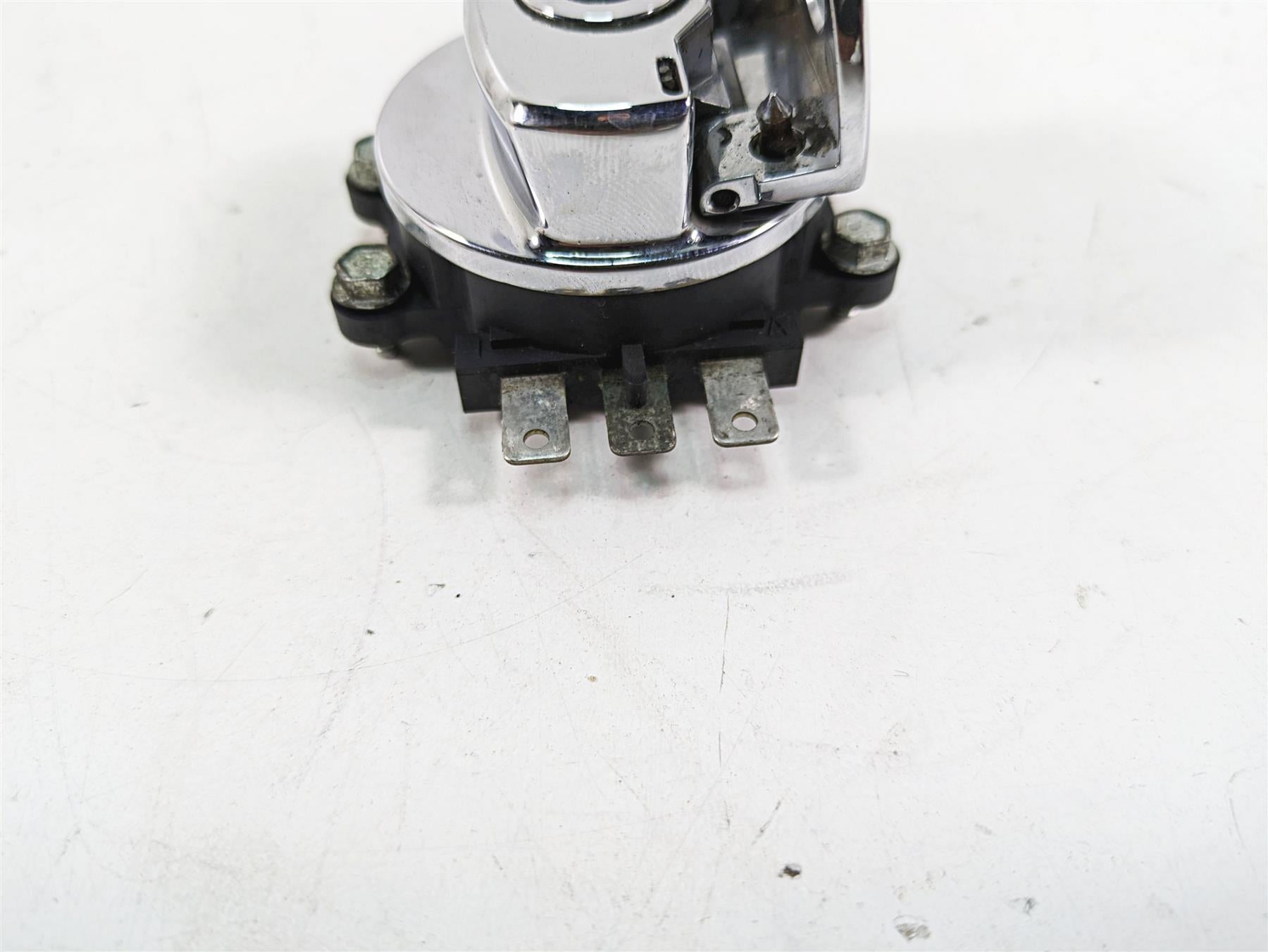 2009 Harley Softail FLSTSB Cross Bones Ignition Switch Steerin Key Lock 71450-04 {{ shop.shopifyCountryName }} - Mototech271