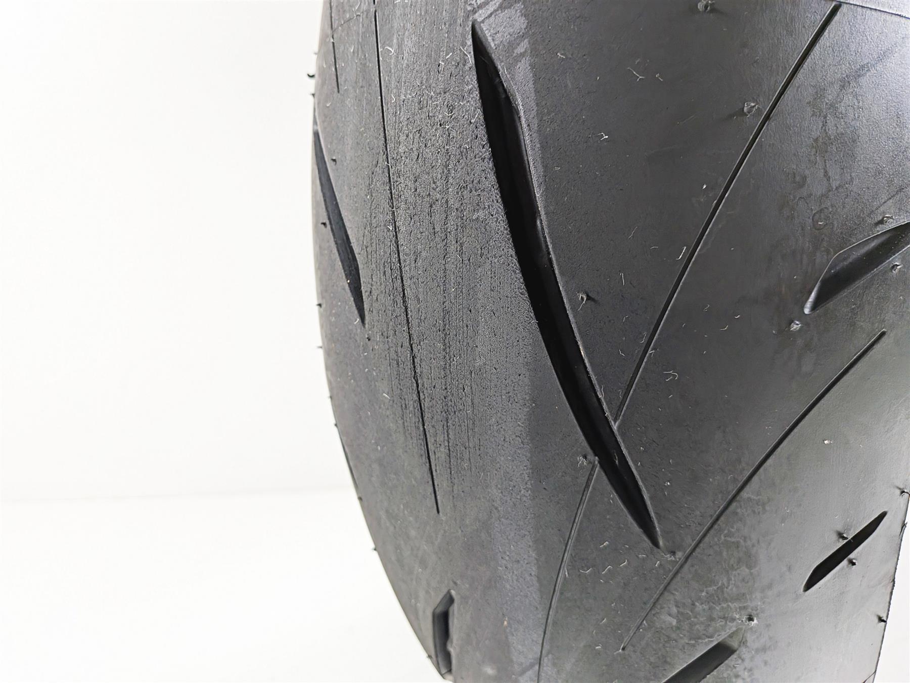 Used Motorcycle Rear Tire Dunlop Sportmax Roadsport 2 200/55-R17 78W DOT5124 636541-Mototech271