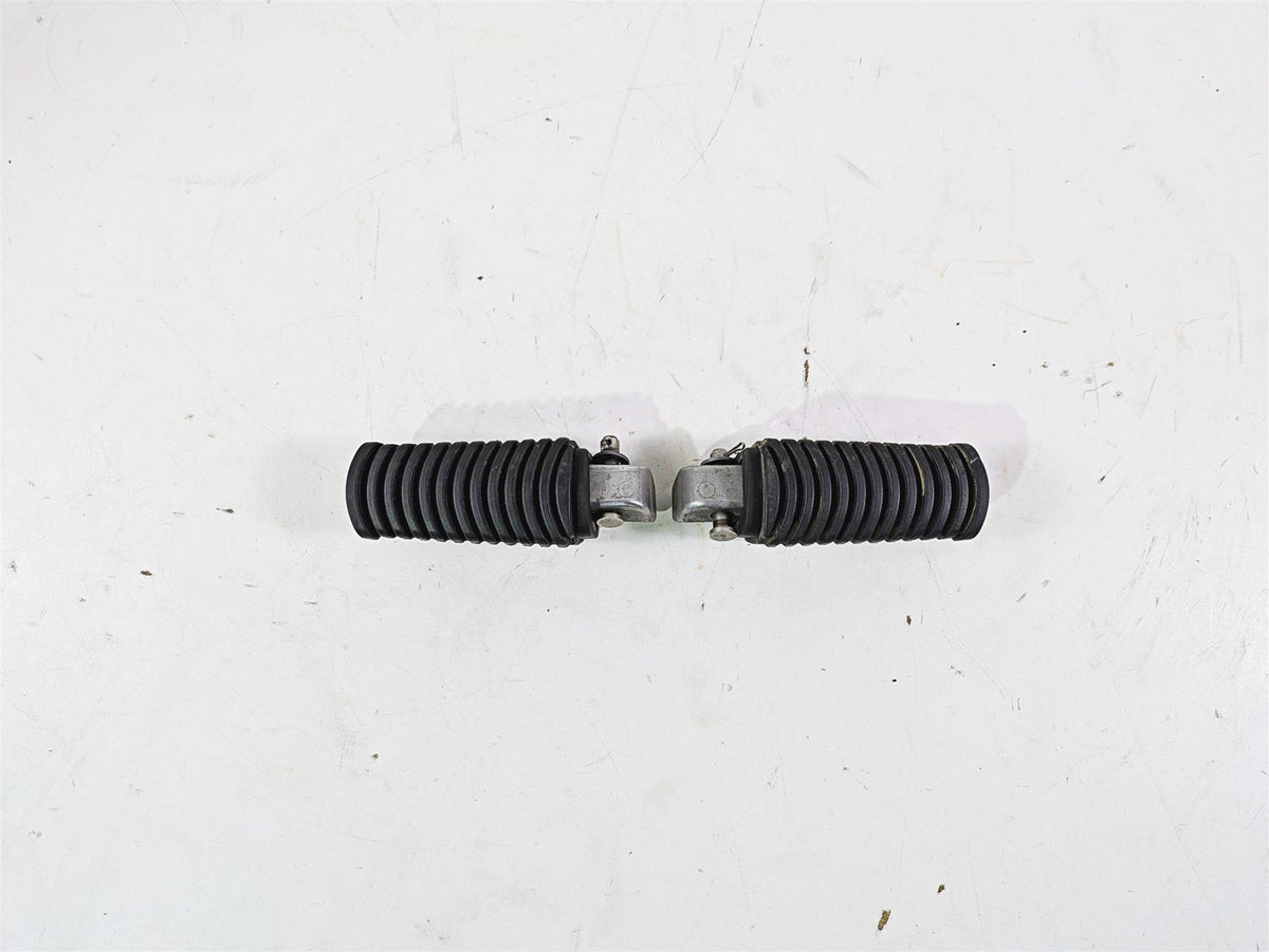 2017 BMW F800GS Adv K75 Passenger Footpeg Foot Peg Set 46717664225 {{ shop.shopifyCountryName }} - Mototech271