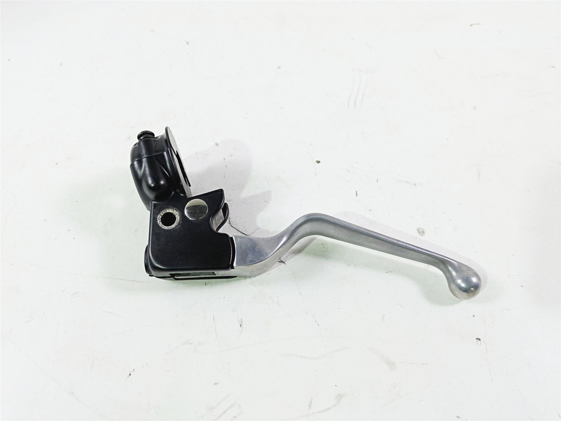 2015 Harley FXDF Dyna Fat Bob Clutch Perch & Lever 38608-96 45015-96 {{ shop.shopifyCountryName }} - Mototech271