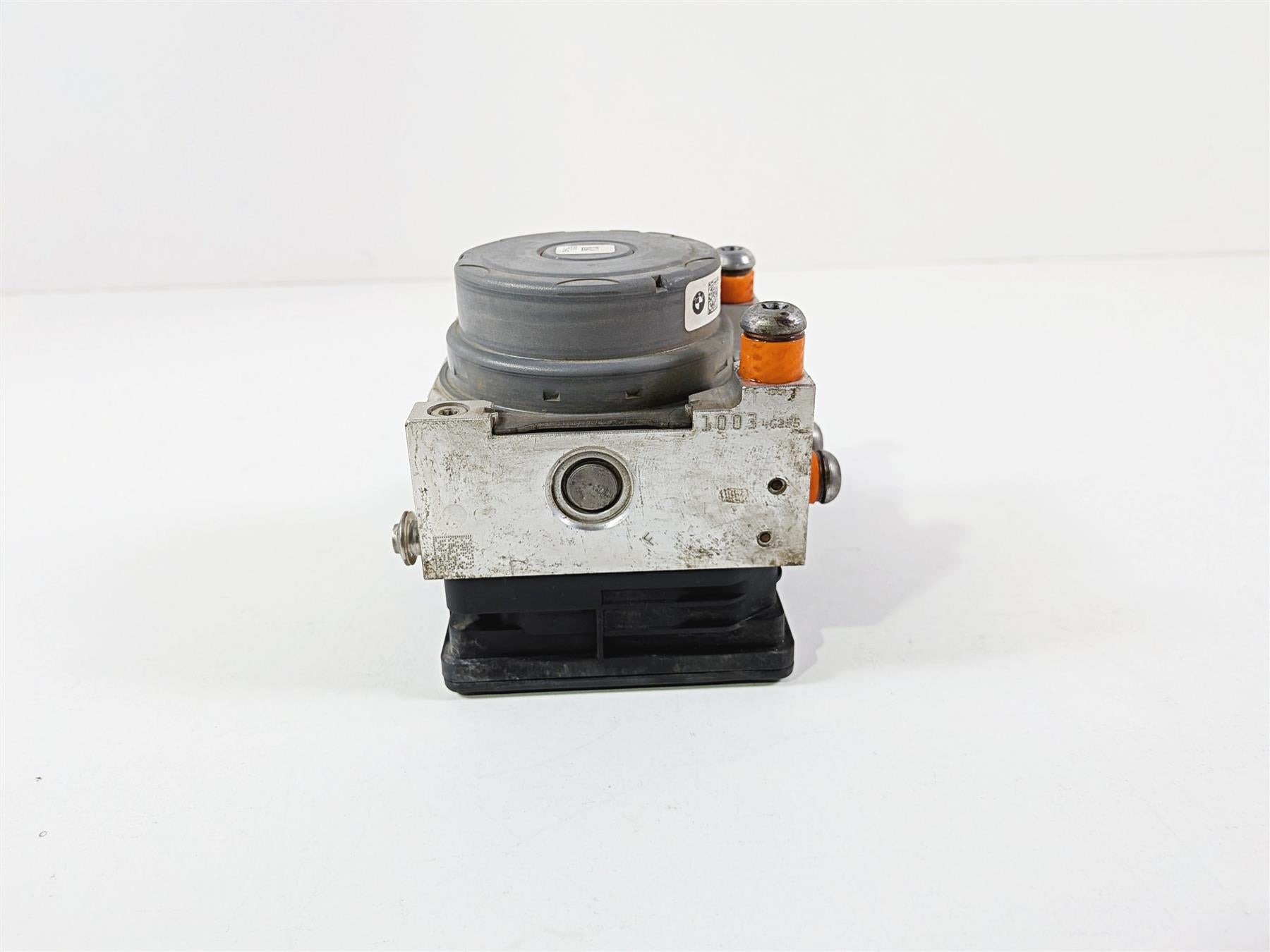 2015 BMW R1200GS K50 Abs Brake Pump Module 34518554180 34518566956 {{ shop.shopifyCountryName }} - Mototech271