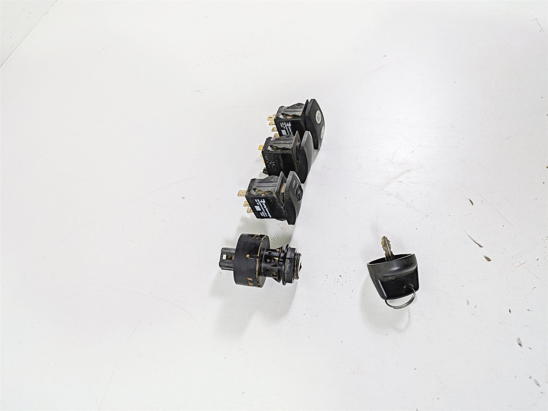 2015 Arctic Cat Wildcat 1000 X LTD Ignition Light 4Wd Switch Set 0430-106 {{ shop.shopifyCountryName }} - Mototech271