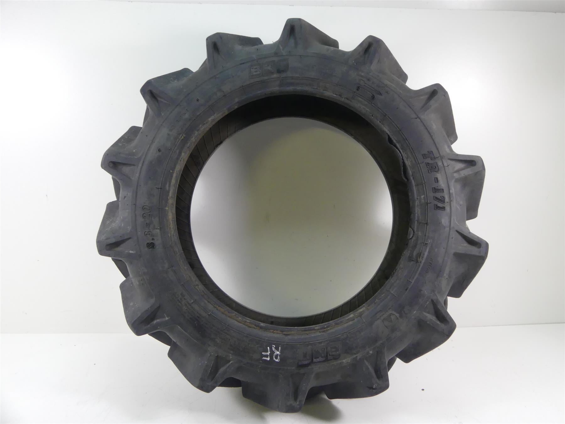 2018 Can Am Maverick X3 XMR Turbo R Used FR BKT TR-171 8.3-20 Tire 94004768