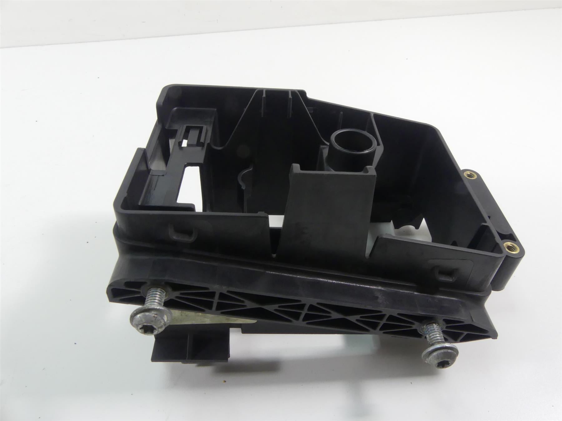 2017 Harley Dyna FXDB Street Bob Electrical Carrier Tray & Cover 70367-12 {{ shop.shopifyCountryName }} - Mototech271