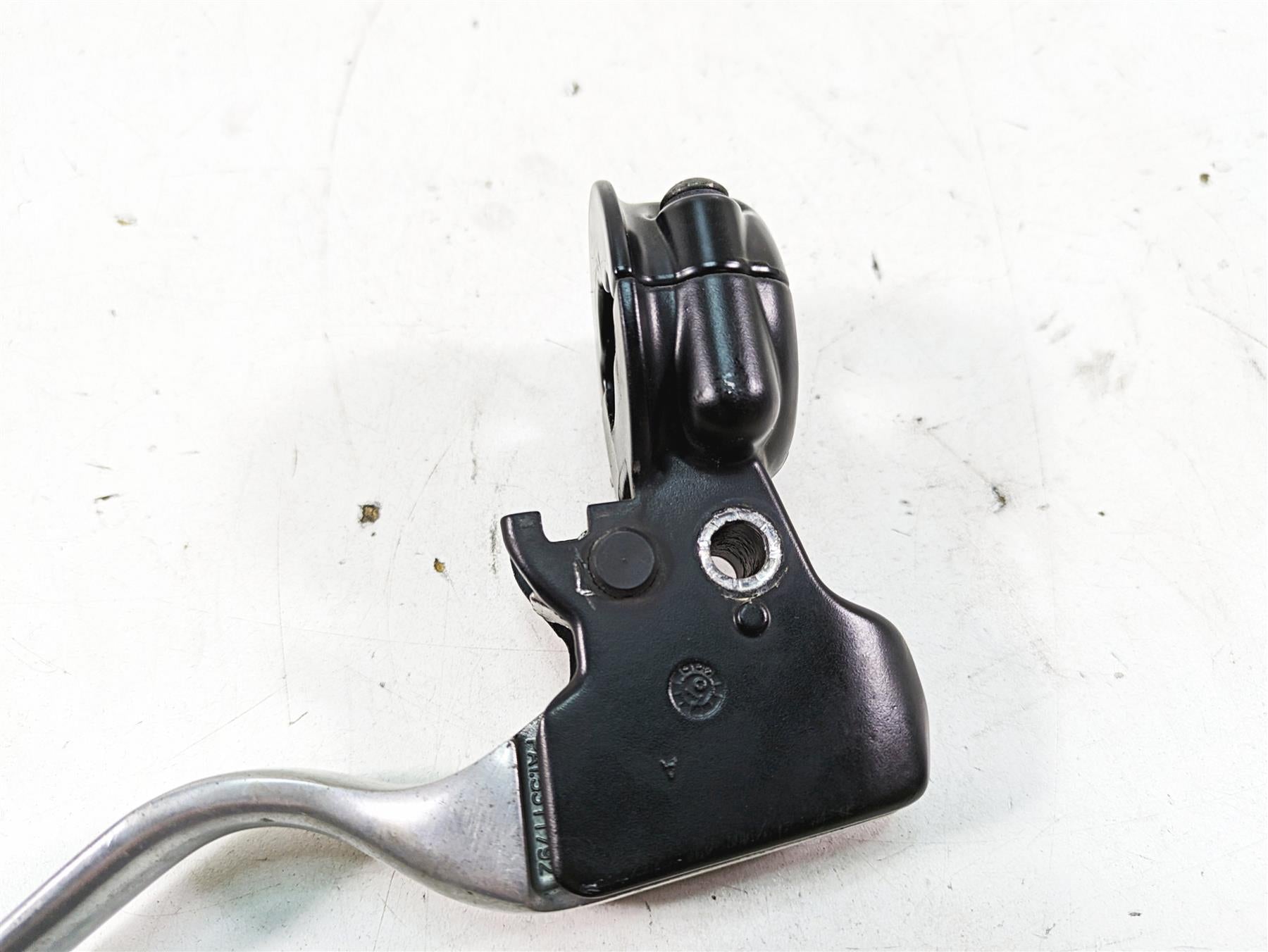 2011 Harley Touring FLHR Road King Clutch Perch & Lever 38700-08A 45080-08A {{ shop.shopifyCountryName }} - Mototech271