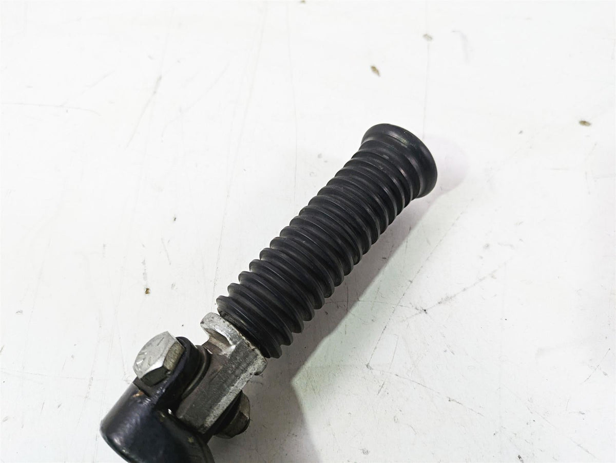 2012 Harley VRSCF Muscle V Rod Rear Passenger Footpeg Set 50822-09 50826-09 {{ shop.shopifyCountryName }} - Mototech271