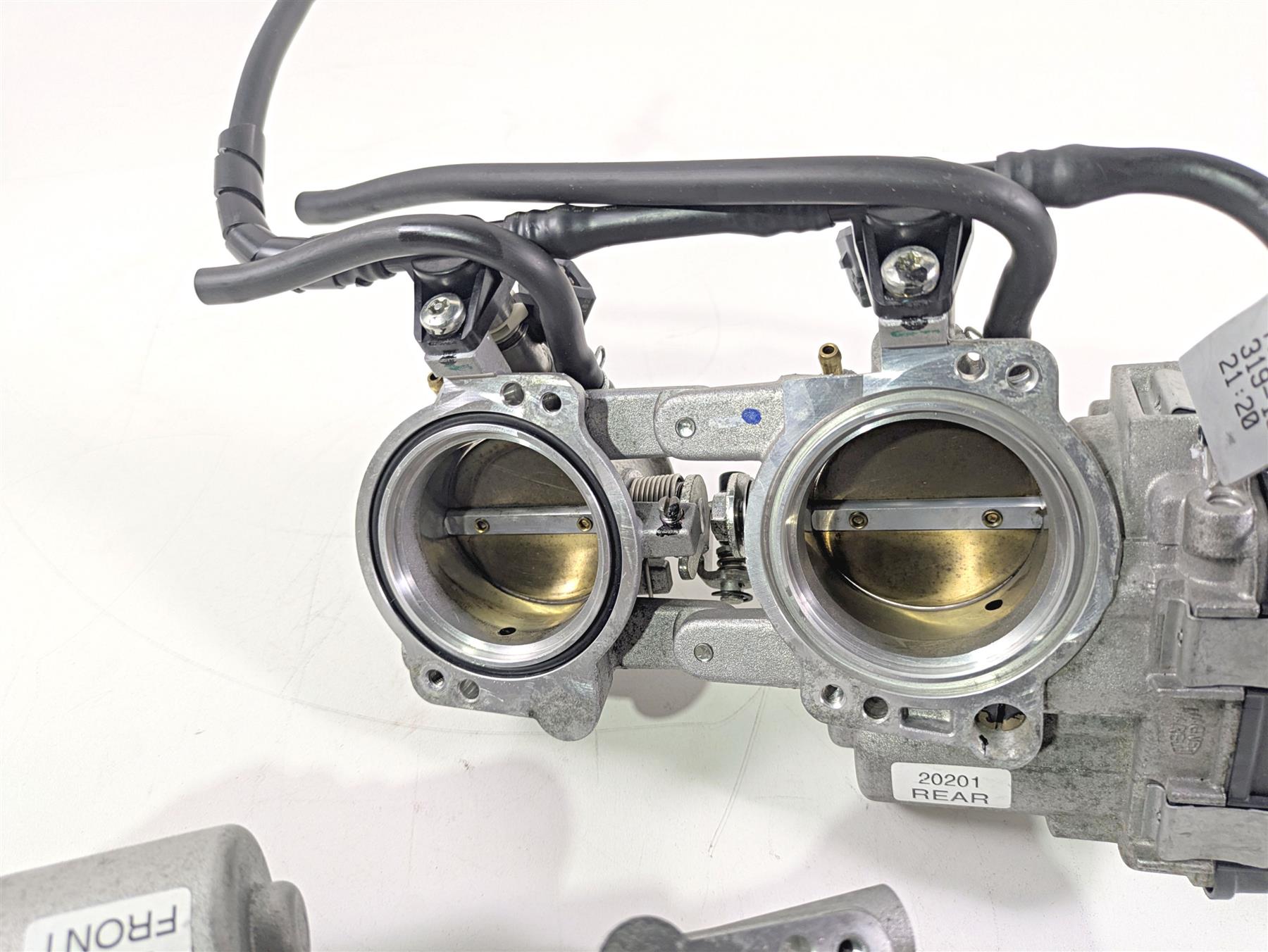 2017 Aprilia RSV 1100 Tuono V4 Factory Front Rear Throttle Bodies 857303 857304 {{ shop.shopifyCountryName }} - Mototech271