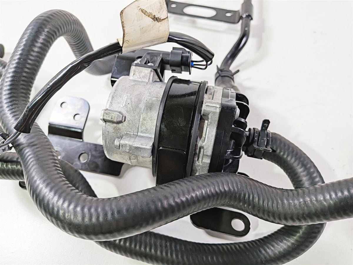 2014 Harley Touring FLHTK Electra Glide Water Pump & Mount & Cover 26600050A-Mototech271