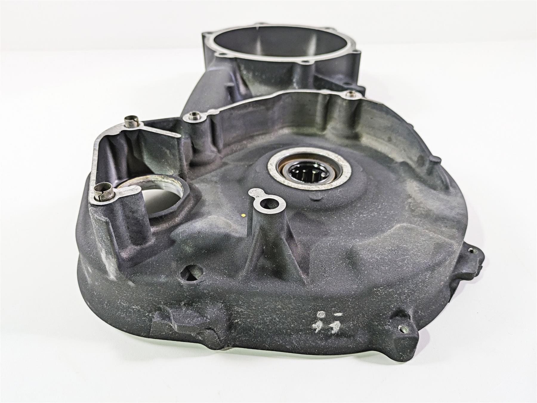 2010 Harley Touring FLHTK Electra Glide Inner Primary Clutch Cover 60677-07A {{ shop.shopifyCountryName }} - Mototech271