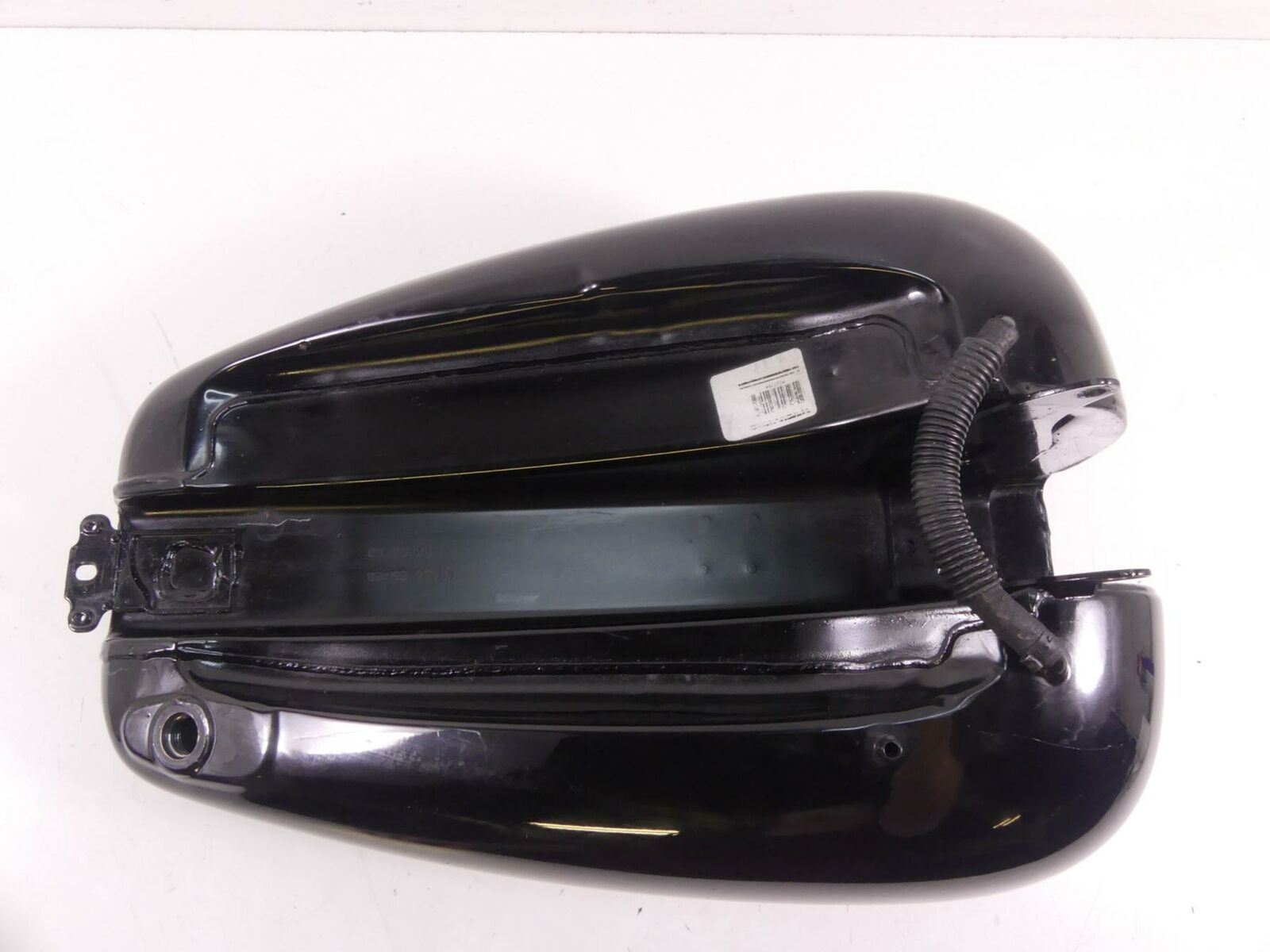 2009 Harley FXCW Softail Rocker Fuel Gas Petrol Tank Reservoir - Dent 62105-08 {{ shop.shopifyCountryName }} - Mototech271