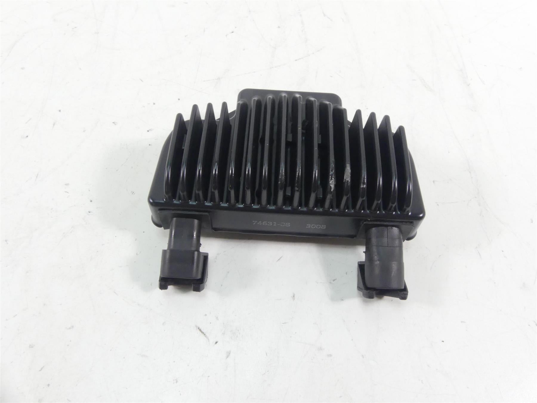 2009 Harley FXDF Dyna Fat Bob Rectifier Voltage Regulator 74631-08 {{ shop.shopifyCountryName }} - Mototech271