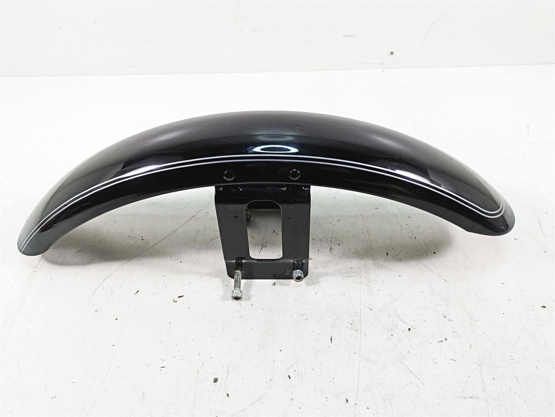 2007 Harley Sportster XL1200 C Front Fender Vivid Black Silver Stripe 58998-83 {{ shop.shopifyCountryName }} - Mototech271