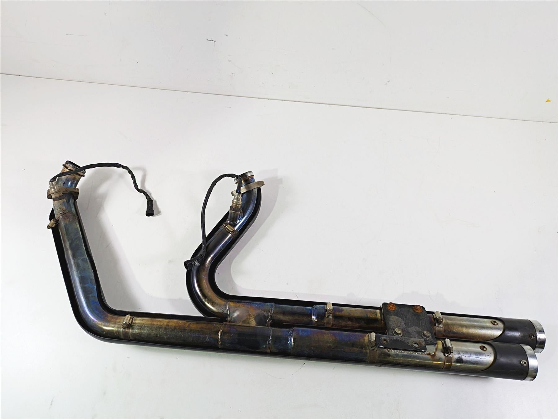 2009 Harley FLSTSB Cross Bones Vance Hines Staggered Big Shots Exhaust 47339 {{ shop.shopifyCountryName }} - Mototech271
