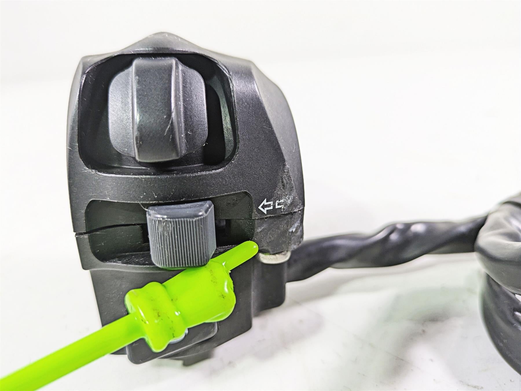 2016 Moto Guzzi Stelvio 1200 8V NTX Left Hand Control Switch Heat - Read 886229 {{ shop.shopifyCountryName }} - Mototech271
