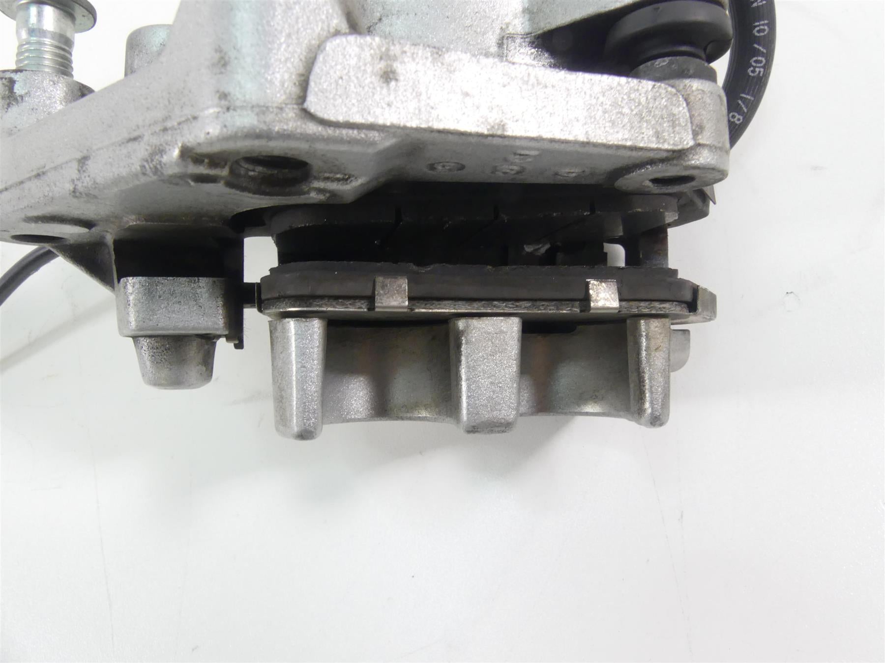 2006 Harley Sportster XL1200 Custom Front Brake Caliper + Line 44121-04A {{ shop.shopifyCountryName }} - Mototech271