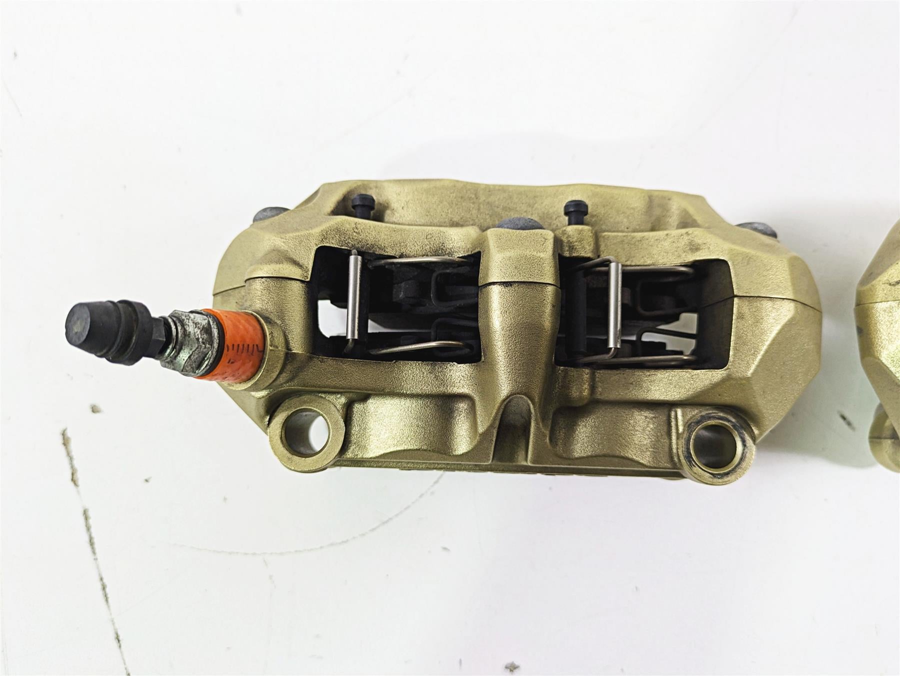 2017 BMW S1000RR K46 Front Brake Calipers Brembo 100mm 34117714783 34117714784 {{ shop.shopifyCountryName }} - Mototech271